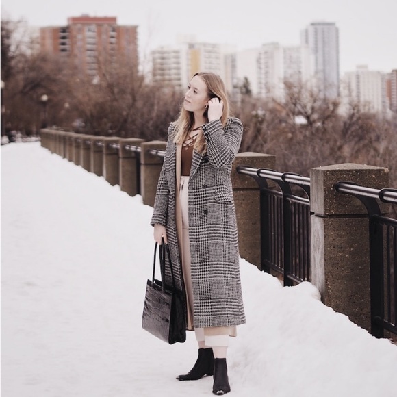 Reformation Black and White Pea Coat - Picture 1 of 9